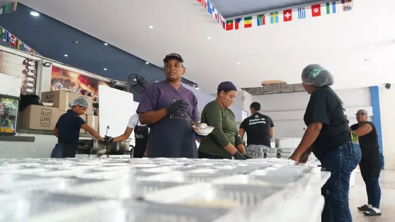 World Central Kitchen mantiene el fuego de la esperanza en La Guaira