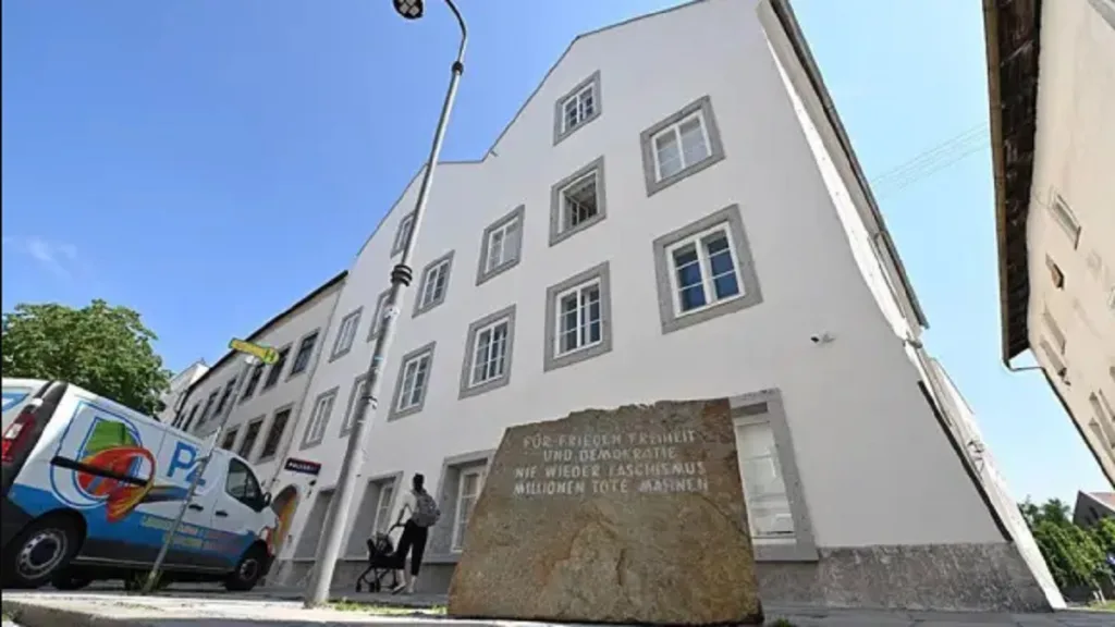 Austria transforma la casa natal de Hitler en comisaría