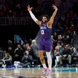 Charlotte envía a Miles Bridges a Phoenix en un canje de alto perfil