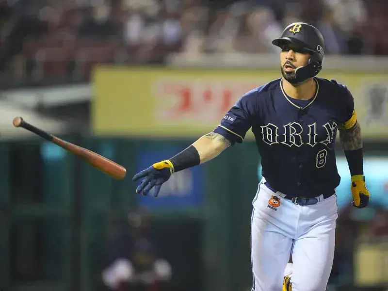 Marwin González sacó el quinto HR en Japón
