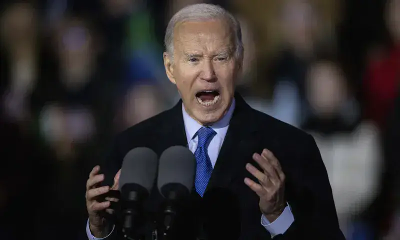 Biden urge a restringir uso de armas tras tiroteo en cumpleaños