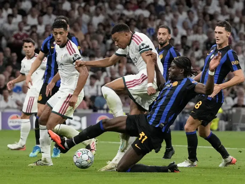 Real Madrid derrota al Inter con doble error defensivo