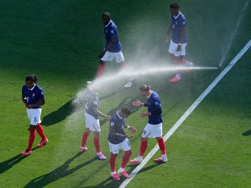 El calor pone en alerta el cruce entre Francia y Paraguay en Filadelfia