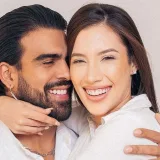 Jesús de Alva le propone matrimonio a Alejandra Dávila en el poliedro