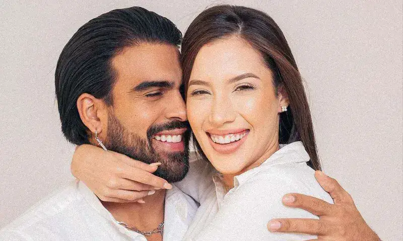 Jesús de Alva le propone matrimonio a Alejandra Dávila en el poliedro