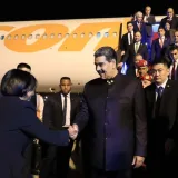 Nicolás Maduro arriba a Shanghái