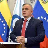 
				Fiscal: Ya hay dos detenidos por quemar vivo a un hombre en Caracas			
