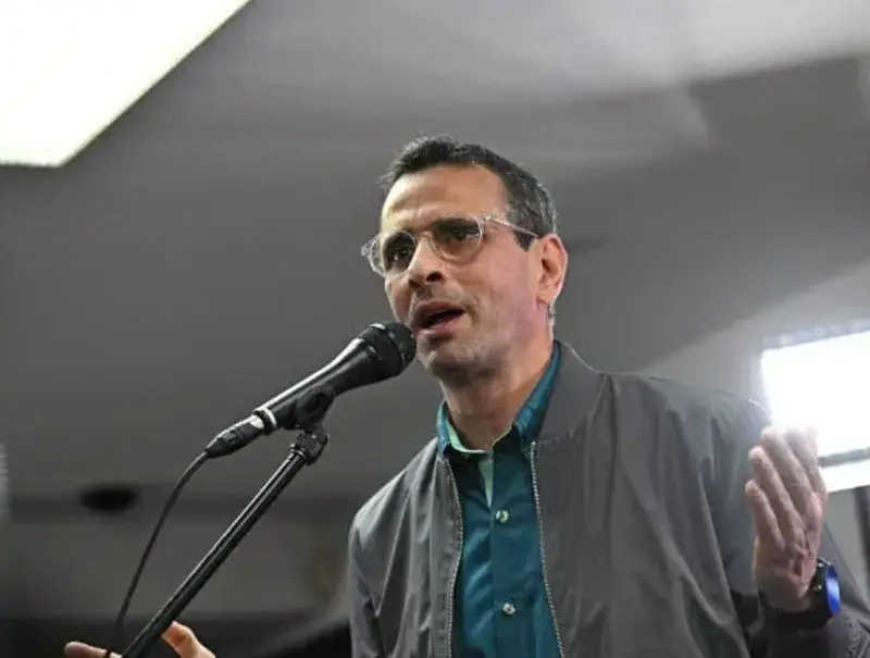 Capriles exige incluir a Machado en cualquier negociación política