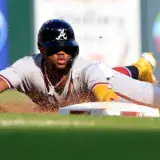 Ronald Acuña Jr. se adjudica su octava base robada de la temporada