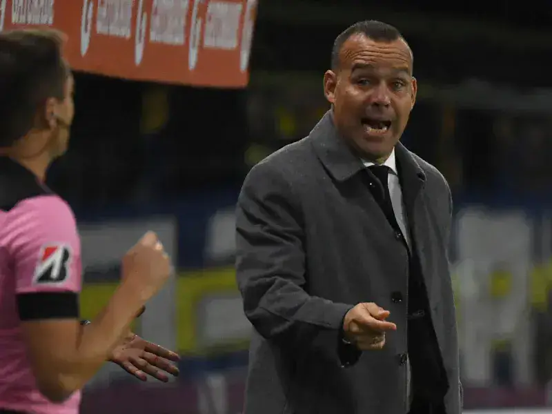 Rafael Dudamel podría dirigir al Necaxa mexicano