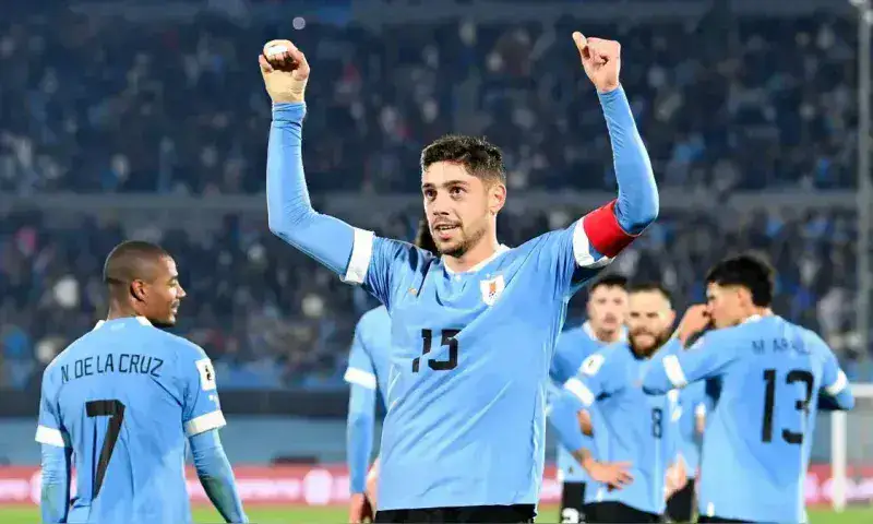 Uruguay vence 3-1 a Chile en su debut en las eliminatorias mundialistas