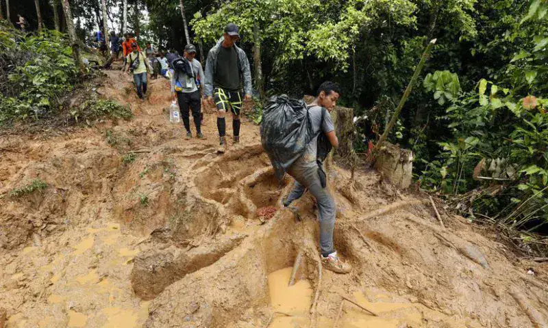Colombia necesita medidas de fondo con migración, no "paños de agua tibia"
