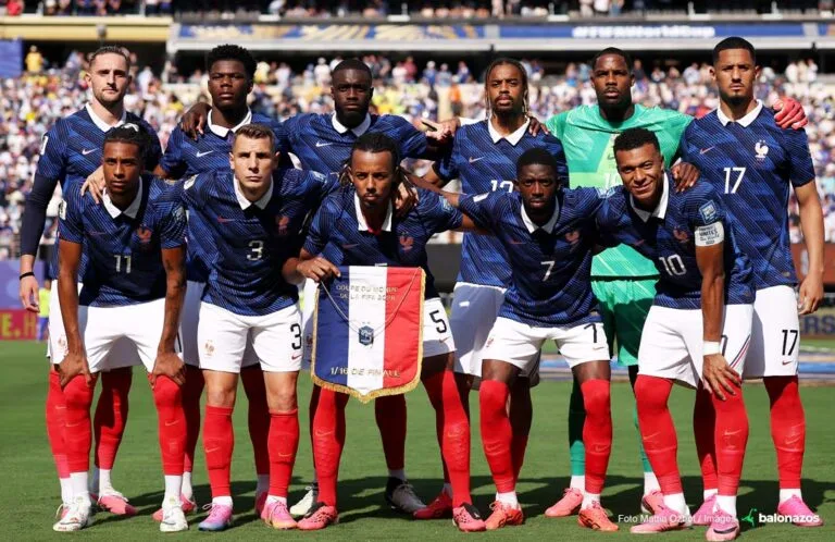 Francia derrotó 3-0 a Suecia y Mbappé llegó a 6 goles en el torneo
