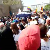 
				Más de 200 activos y jubilados de la administración pública marcharon por salarios justos en Maracaibo			