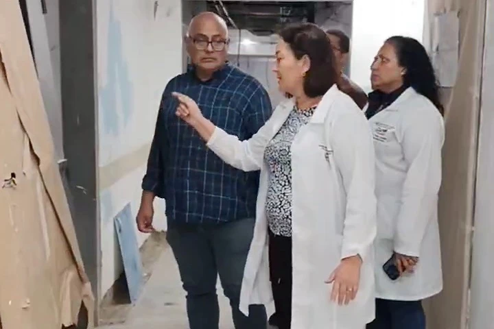 Alvarado revisó hospitales de La Guaira tras daños por movimientos telúricos