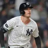 Bellinger preocupa a los Yankees por tirón en la corva