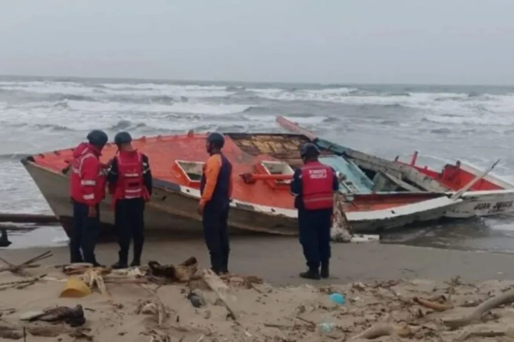 Activan búsqueda de tres pescadores desaparecidos en Choroní, Aragua