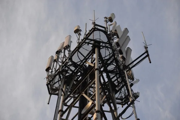 Restablecimiento de telecomunicaciones en La Guaira ya alcanza 70% tras los sismos