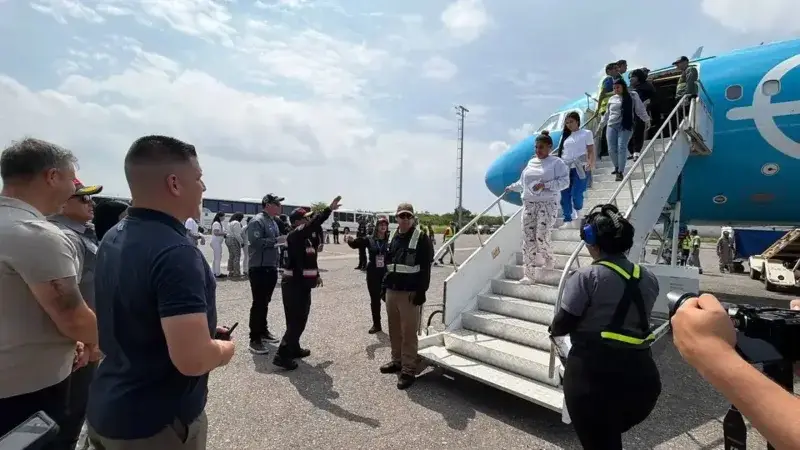 Venezuela recibió 147 migrantes en vuelo desde Miami