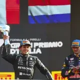 Antonelli gana en Monza tras remontar desde la posición 19