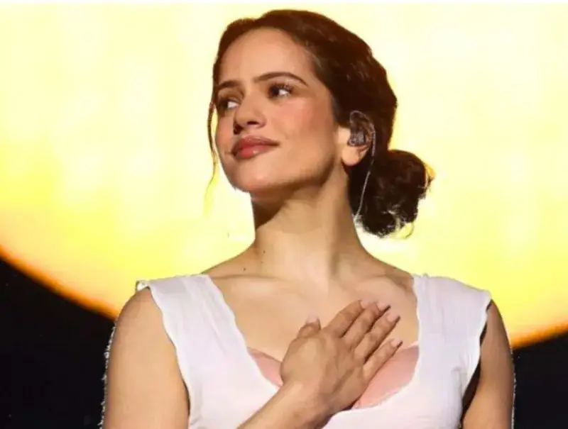 Rosalía abre en Bogotá el tramo latino de su Lux Tour