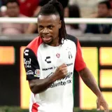 Jhon Murillo brilló en el clásico entre Atlas y Chivas