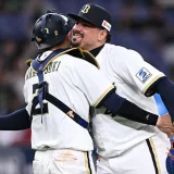 Machado y Quijada sumaron salvados para sus equipos en Japón