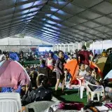 10.702 personas siguen en refugios tras los sismos