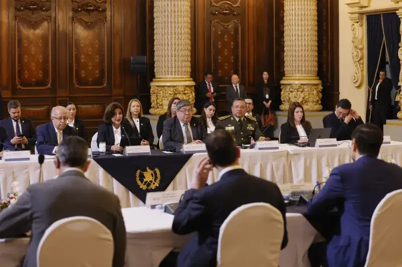 File:Vicepresidenta Karin Herrera saludó de manera oficial al secretario de Estado de EE.UU. Marco Rubio durante la reunión bilateral con funcionarios de Gobierno en 5 Febrero 2025 09.jpg