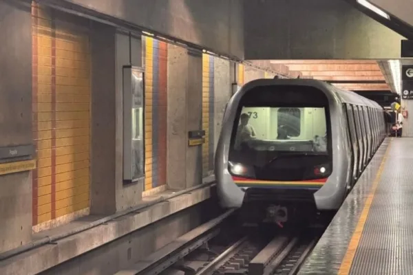 Restablecen el metro en Caracas, Maracaibo y Valencia tras los terremotos