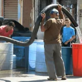Marabinos temen pasar Navidad sin agua por fallas en el servicio