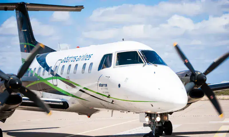 Llega primer vuelo desde Curazao tras reapertura de tráfico aéreo