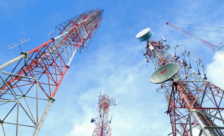 Licencia de OFAC y presión tributaria golpean al sector telecomunicaciones
