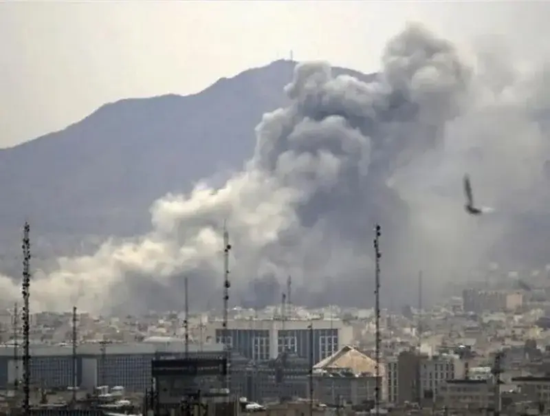 EEUU intensifica bombardeos contra Irán
