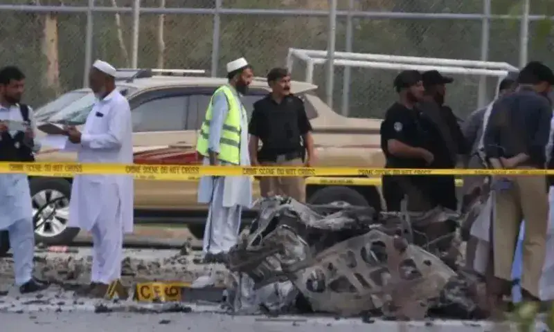 Al menos 20 muertos en ataque contra base militar en Pakistán