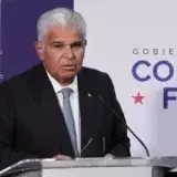 Panamá avanza para quedarse con el 100% de un oleoducto