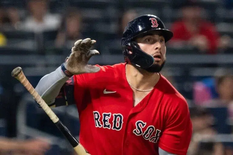 Wilyer Abreu logra cuadrangular y lleva a los Medias Rojas a la