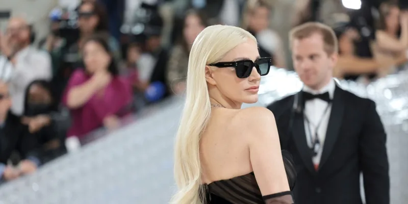 Jessica Chastain Debuts Icy Blonde Hair at the 2023 Met Gala