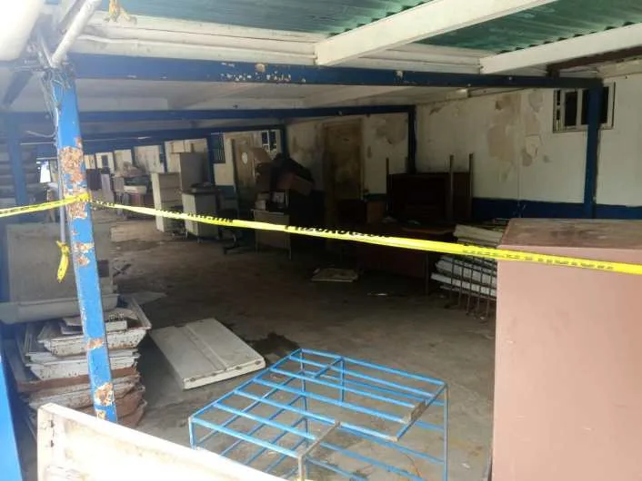 La UNEG en Puerto Ordaz opera con 11 aulas y baños colapsados