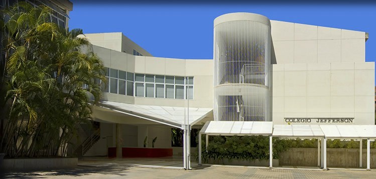 Policía Anticorrupción ejecutó incautación del Colegio Jefferson
