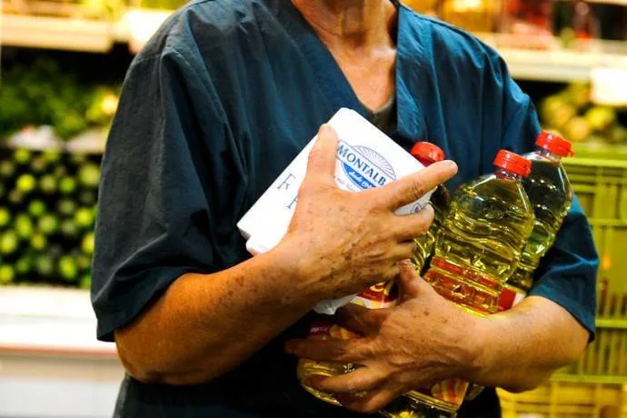 Canasta alimentaria familiar subió a 772,74 dólares en mayo, según Cendas-FVM