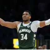 Giannis Antetokounmpo es traspasado a los Heat de Miami