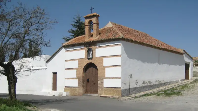 File:Ermita en Dólar, en Granada (España).jpg