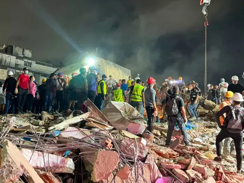 La solidaridad que afloró entre las ruinas