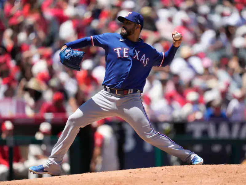 Martin Perez fue castigado por los Angelinos