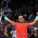 Rafael Nadal regresa con triunfo tras 11 meses y medio sin jugar