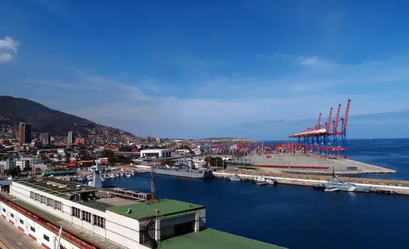 Aduanas mantendrán trámites en La Guaira pese al traslado físico de la carga
