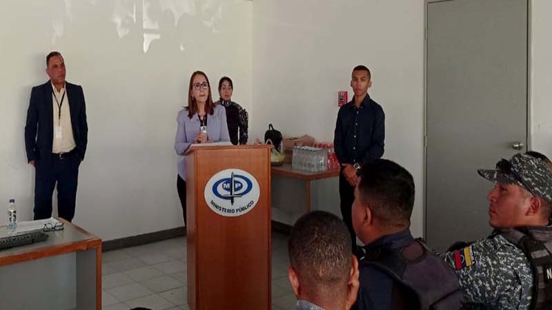 Dictan curso sobre valores de la administración pública a funcionarios de la PNB Zulia