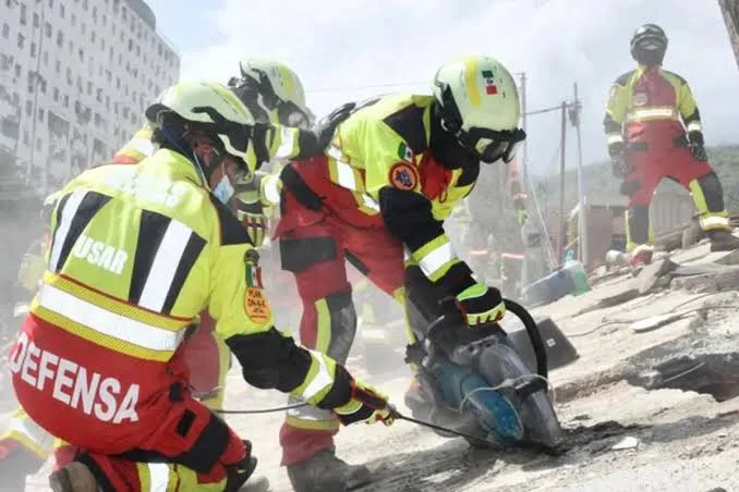 México termina misión Yumare en Venezuela: 92 cuerpos y dos vivos