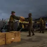 Comando Sur entrega ayuda en La Guaira y Puerto Rico espera órdenes de despliegue